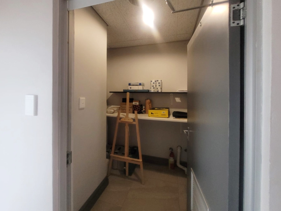 To Let commercial Property for Rent in Melodie North West